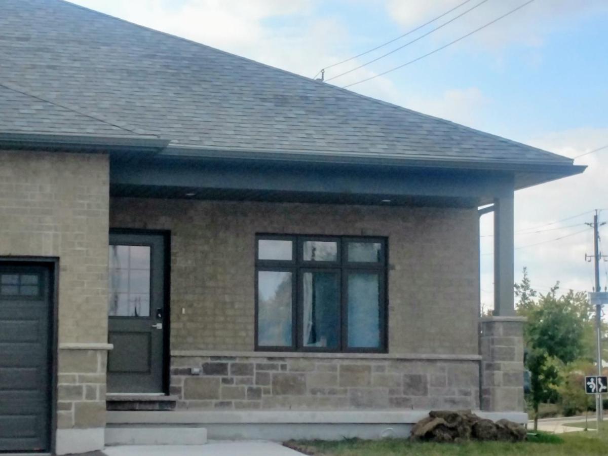 Boardwalk Homes - Executive Townhomes Kitchener Kültér fotó